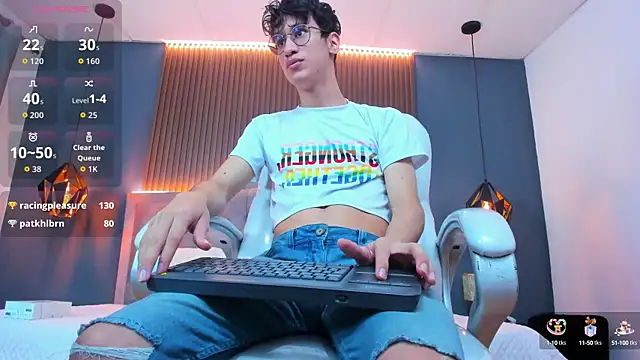 Cum hunters online show from September 19, 2025, 3:41 am