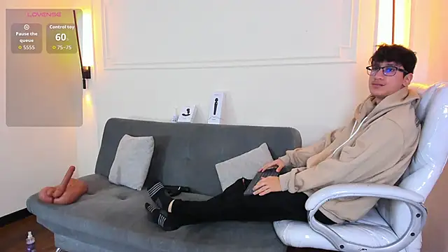 Cum hunters online show from November 29, 2025, 3:20 am