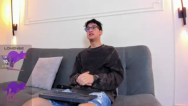 Cum hunters online show from March 12, 2026, 3:12 am