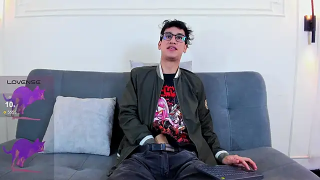 Cum hunters online show from March 27, 2026, 3:23 am