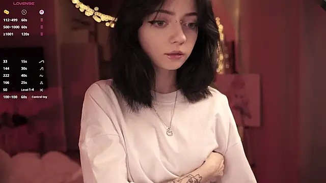 miuri miy online show from April 2, 2026, 6:49 pm