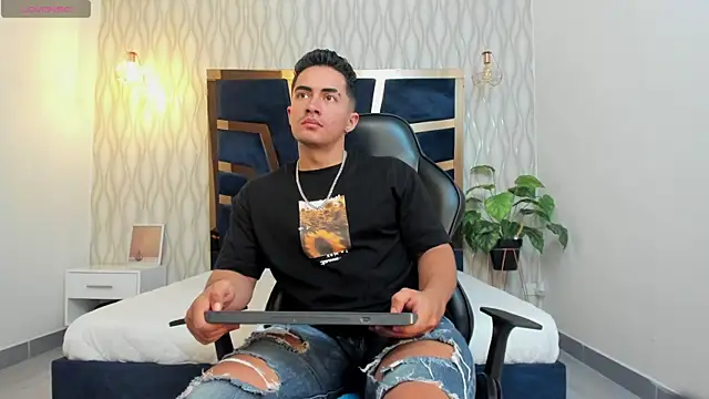 Brad Summer online show from January 29, 2025, 5:24 pm