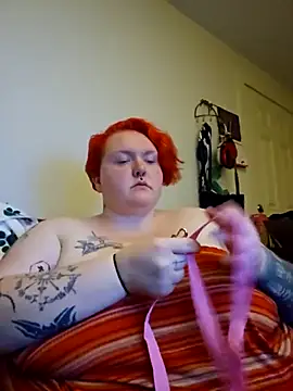 CorgiGodez98 online show from October 21, 2025, 1:39 am