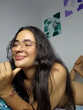 baaby-miiaa online show from March 9, 2025, 6:50 am