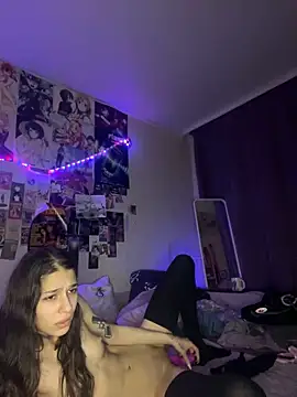 mollyEXD online show from January 17, 2025, 8:33 pm