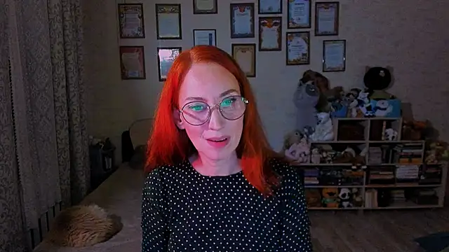 red rocco online show from February 13, 2025, 6:38 pm