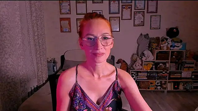 red rocco online show from March 7, 2025, 3:18 pm