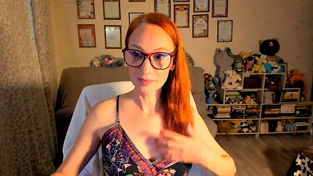 red rocco online show from September 8, 2025, 3:22 pm