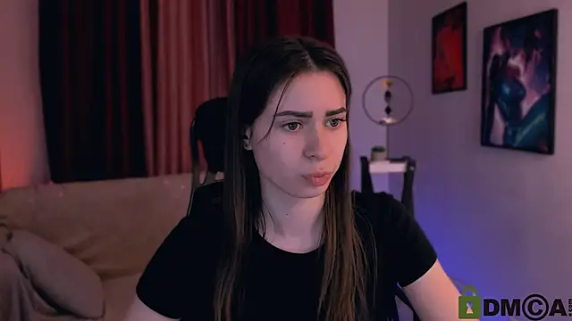 flora ri online show from January 30, 2025, 8:42 pm