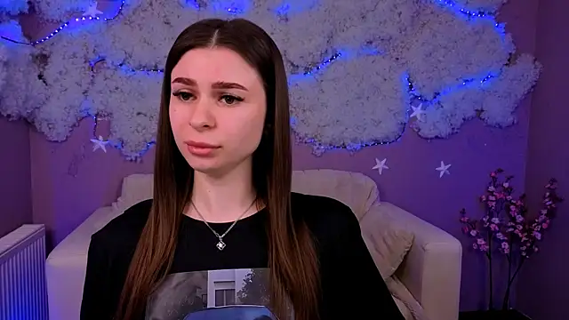 flora ri online show from April 28, 2026, 9:47 am