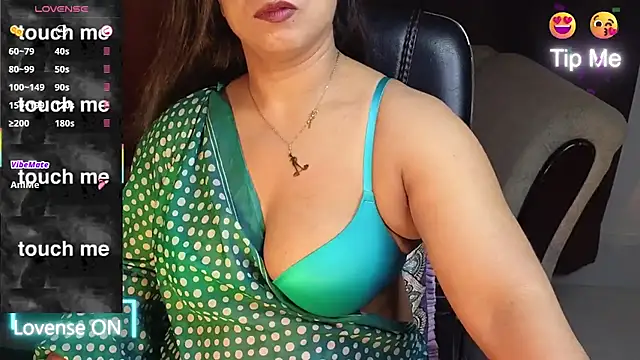 Bengali Cute Girl online show from April 15, 2026, 3:19 pm