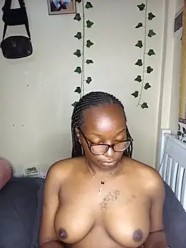 Vprettieeer online show from March 5, 2025, 3:08 am