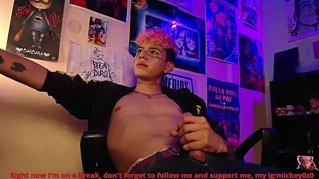 Mickey Magic online show from November 18, 2025, 2:43 pm