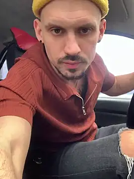 AssHunter4k online show from February 19, 2025, 1:17 pm