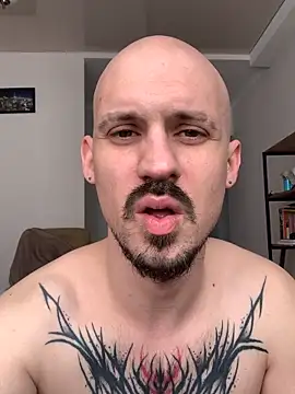 AssHunter4k online show from April 23, 2026, 8:02 am