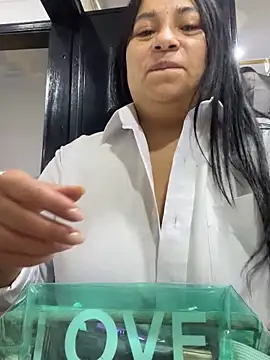 Miia Jazmin online show from February 27, 2025, 11:10 am