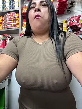 Miia Jazmin online show from March 19, 2025, 1:07 pm