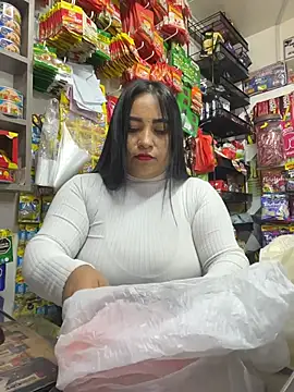 Miia Jazmin online show from November 14, 2025, 9:13 pm