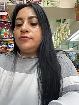 Miia Jazmin online show from November 27, 2025, 7:05 pm