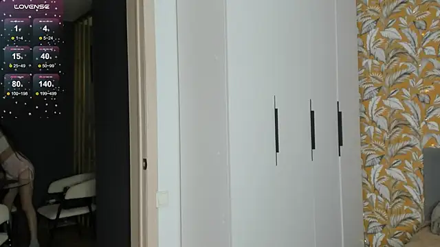 Anny Leps online show from September 10, 2025, 3:56 pm