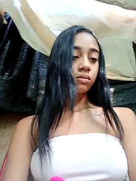 Zoe Sweett18 online show from February 26, 2025, 1:08 pm