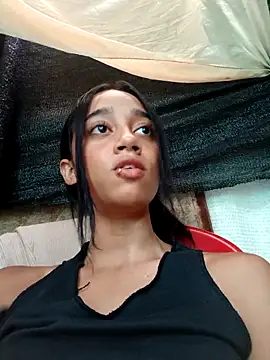 Zoe Sweett18 online show from March 21, 2025, 7:46 pm