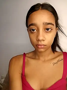 Zoe Sweett18 online show from April 17, 2026, 6:33 pm