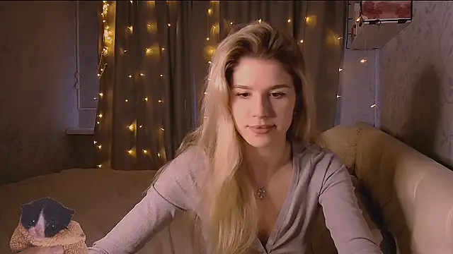 Melissa smith  online show from November 23, 2025, 12:05 pm