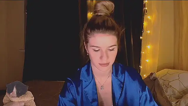 Melissa smith  online show from December 3, 2025, 2:15 pm