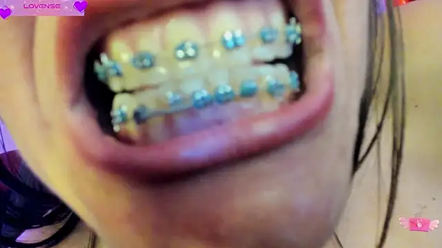 VioletParkker online show from February 15, 2025, 2:33 pm