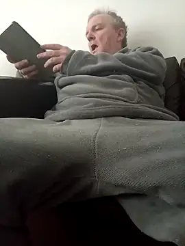 Snapshot of Paolo7619 chatting on February 10, 2025, 2:26 pm Paolo7619 online show from February 10, 2025, 2:26 pm