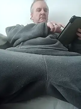 Snapshot of Paolo7619 chatting on March 14, 2025, 9:46 am Paolo7619 online show from March 14, 2025, 9:46 am