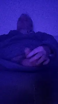 Snapshot of Paolo7619 chatting on March 16, 2025, 3:47 am Paolo7619 online show from March 16, 2025, 3:47 am