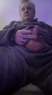 Snapshot of Paolo7619 chatting on March 19, 2025, 9:05 pm Paolo7619 online show from March 19, 2025, 9:05 pm