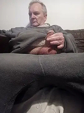 Snapshot of Paolo7619 chatting on November 22, 2025, 3:38 am Paolo7619 online show from November 22, 2025, 3:38 am