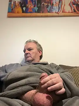 Snapshot of Paolo7619 chatting on April 9, 2026, 1:27 am Paolo7619 online show from April 9, 2026, 1:27 am