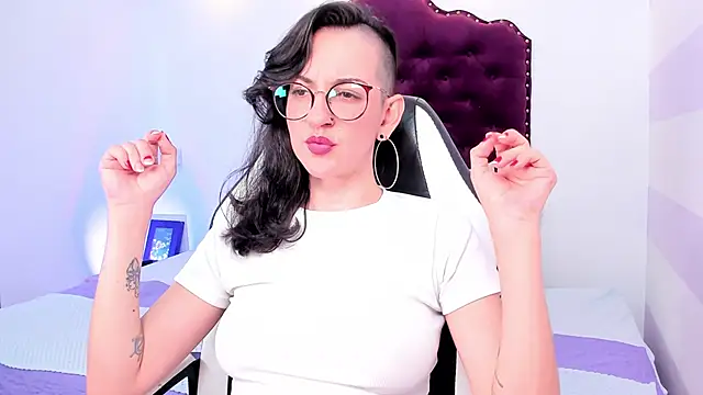 Snapshot of ana_liebert chatting on February 12, 2025, 3:16 pm ana liebert online show from February 12, 2025, 3:16 pm