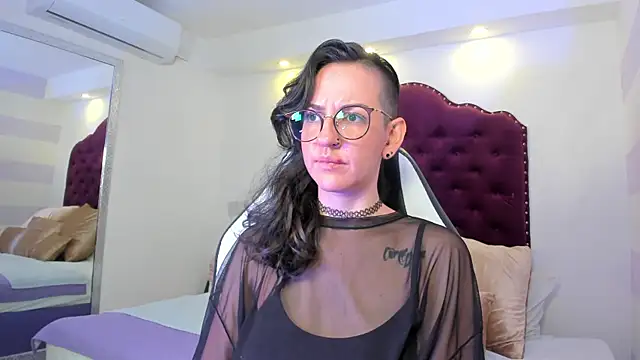 Snapshot of ana_liebert chatting on March 15, 2025, 12:02 pm ana liebert online show from March 15, 2025, 12:02 pm