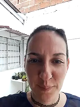 Snapshot of ana_liebert chatting on October 24, 2025, 9:33 pm ana liebert online show from October 24, 2025, 9:33 pm