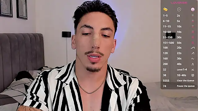 dylanspencer28 online show from February 26, 2025, 7:05 pm