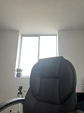 Michell sr online show from October 18, 2025, 8:20 pm