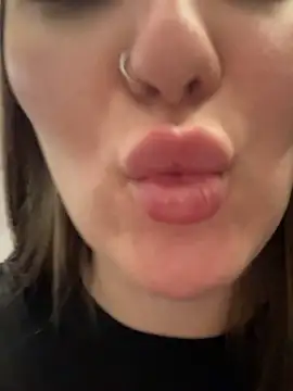 KiraBarlows online show from October 5, 2025, 7:17 am