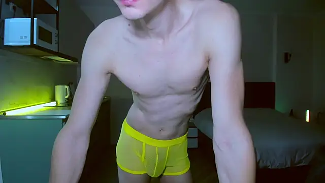 max shy online show from February 1, 2025, 6:51 pm