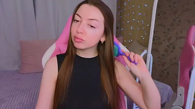 Ann moon   online show from February 8, 2025, 12:39 pm