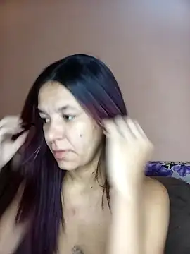 Alyne69PB online show from September 17, 2025, 9:44 am