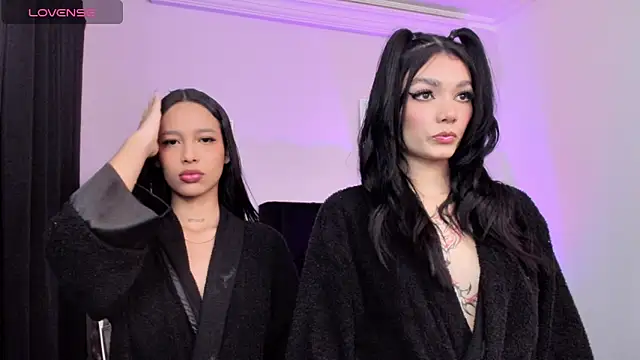 Paulina Lopezz online show from September 15, 2025, 3:56 pm