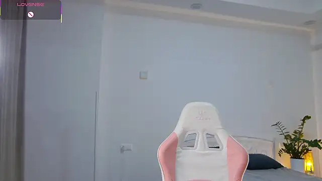 GiKarerra online show from November 28, 2025, 9:17 pm