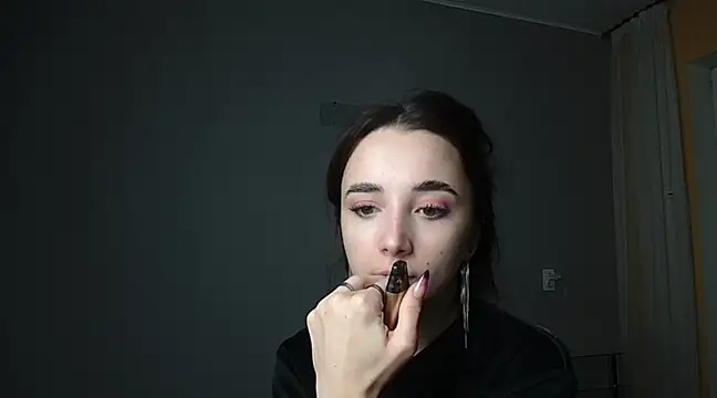 Eva Gloryy online show from February 20, 2025, 3:52 pm