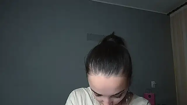 Snapshot of Eva_Gloryy chatting on June 12, 2026, 1:10 pm Eva Gloryy online show from June 12, 2026, 1:10 pm