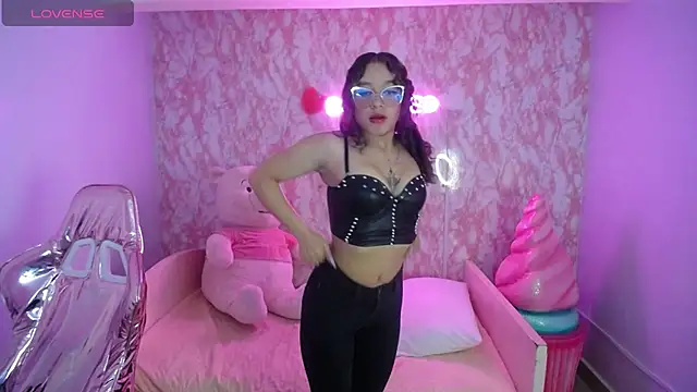 kassandra ch  online show from March 10, 2025, 4:25 pm